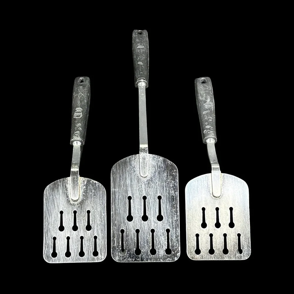 EKCO Keyhole Slotted Spatula Chrome Finish Black Handle MCM Vintage 10